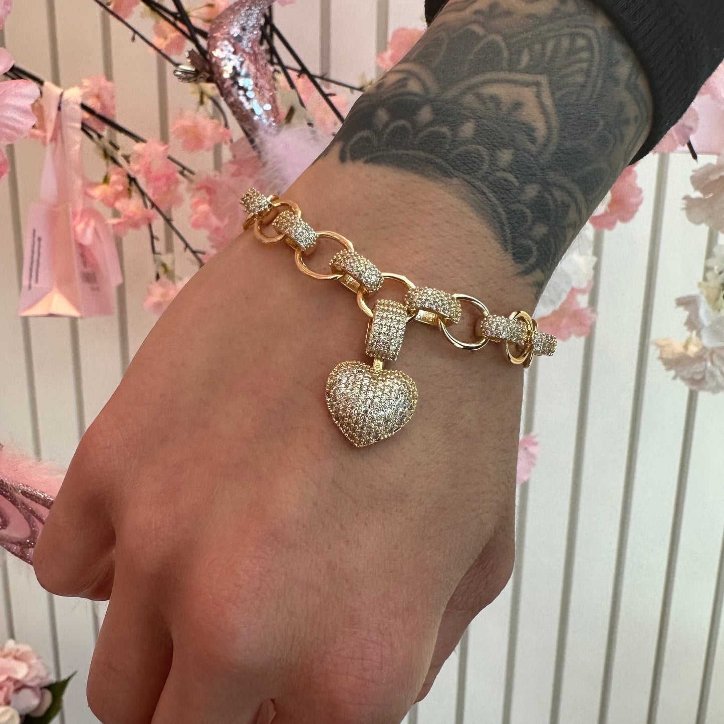 QUEEN HEART BRACELET | 18K Gold Plated