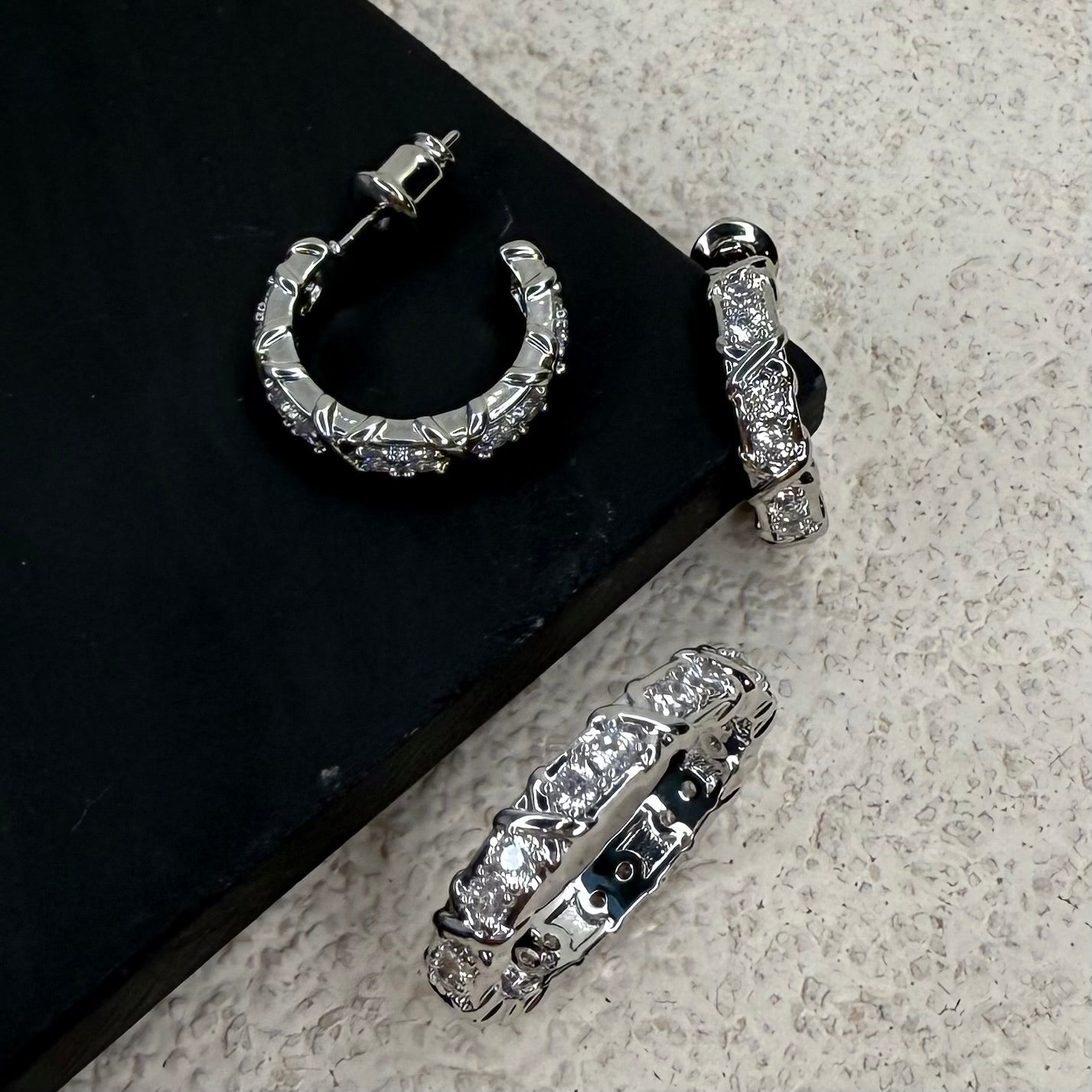 VIVELLE Earrings | White Rhodium Plated