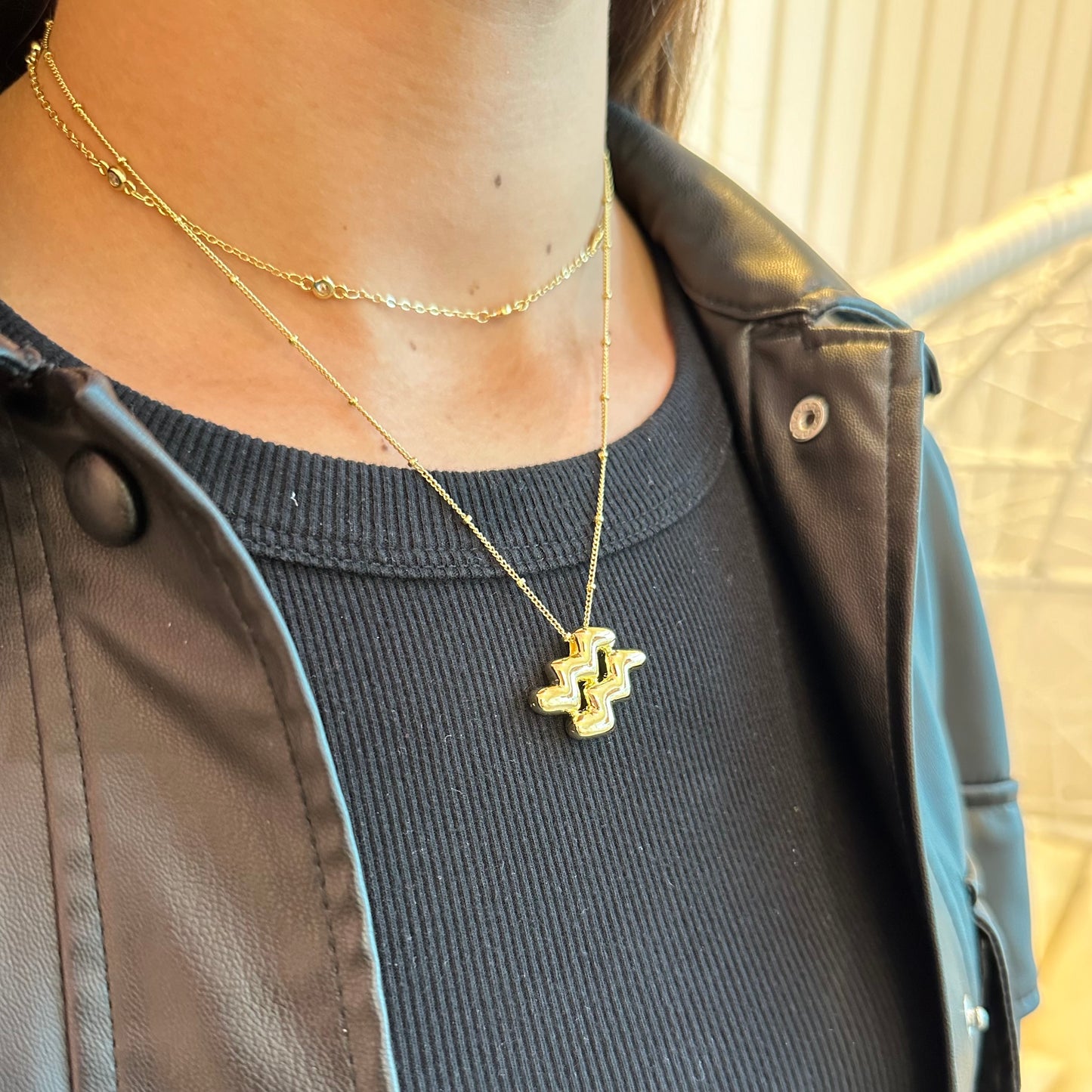 AQUARIUS BALLOON NECKLACE | 18K Gold Plated