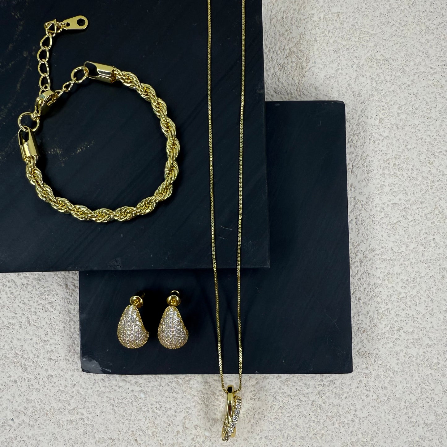 CIRA Bracelet | 18K Gold Plated