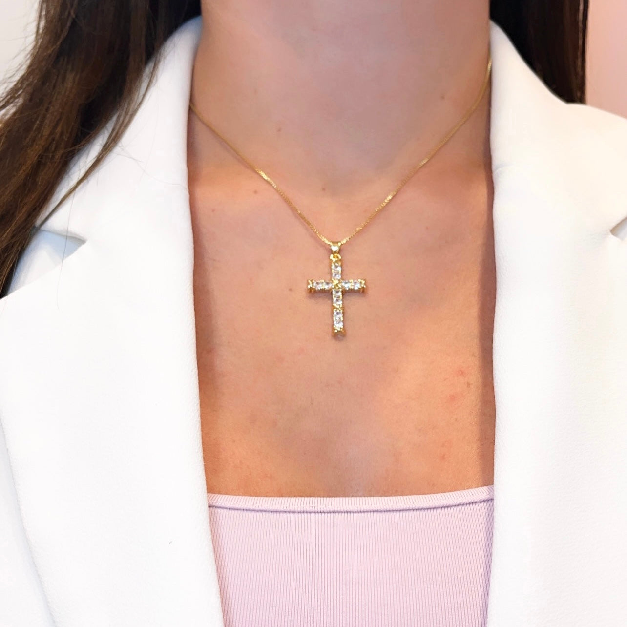 BOLD MEDIUM CROSS NECKLACE | 18K Gold Plated